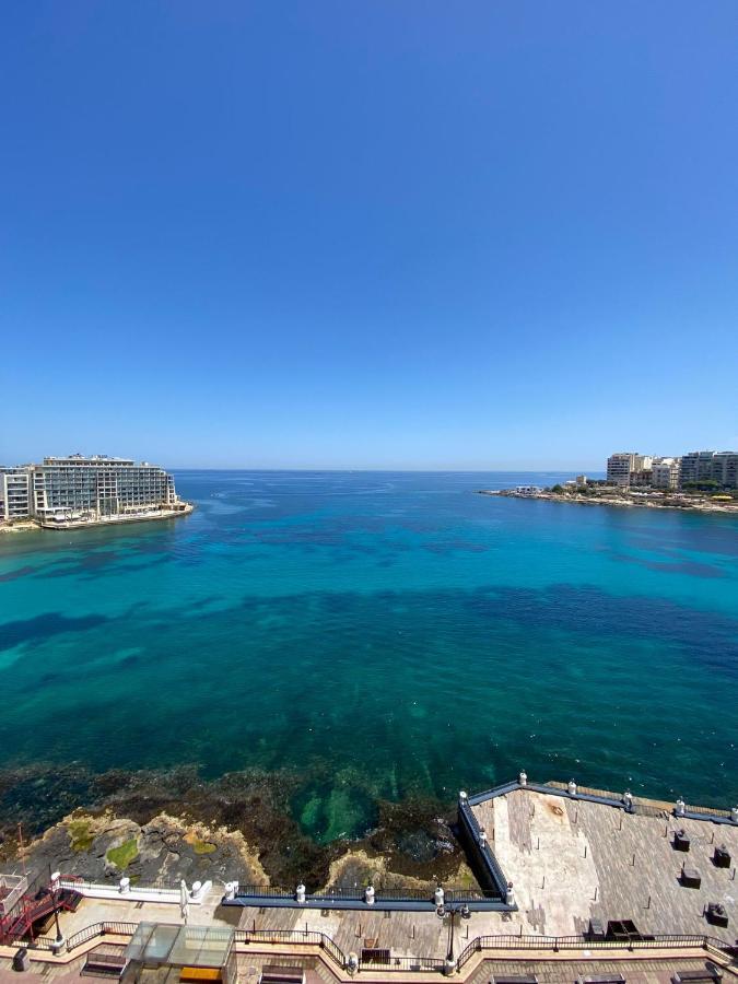 F8 1 Seaview Room, Living And Bathroom Shared , Stjulians Saint Julian's Екстериор снимка