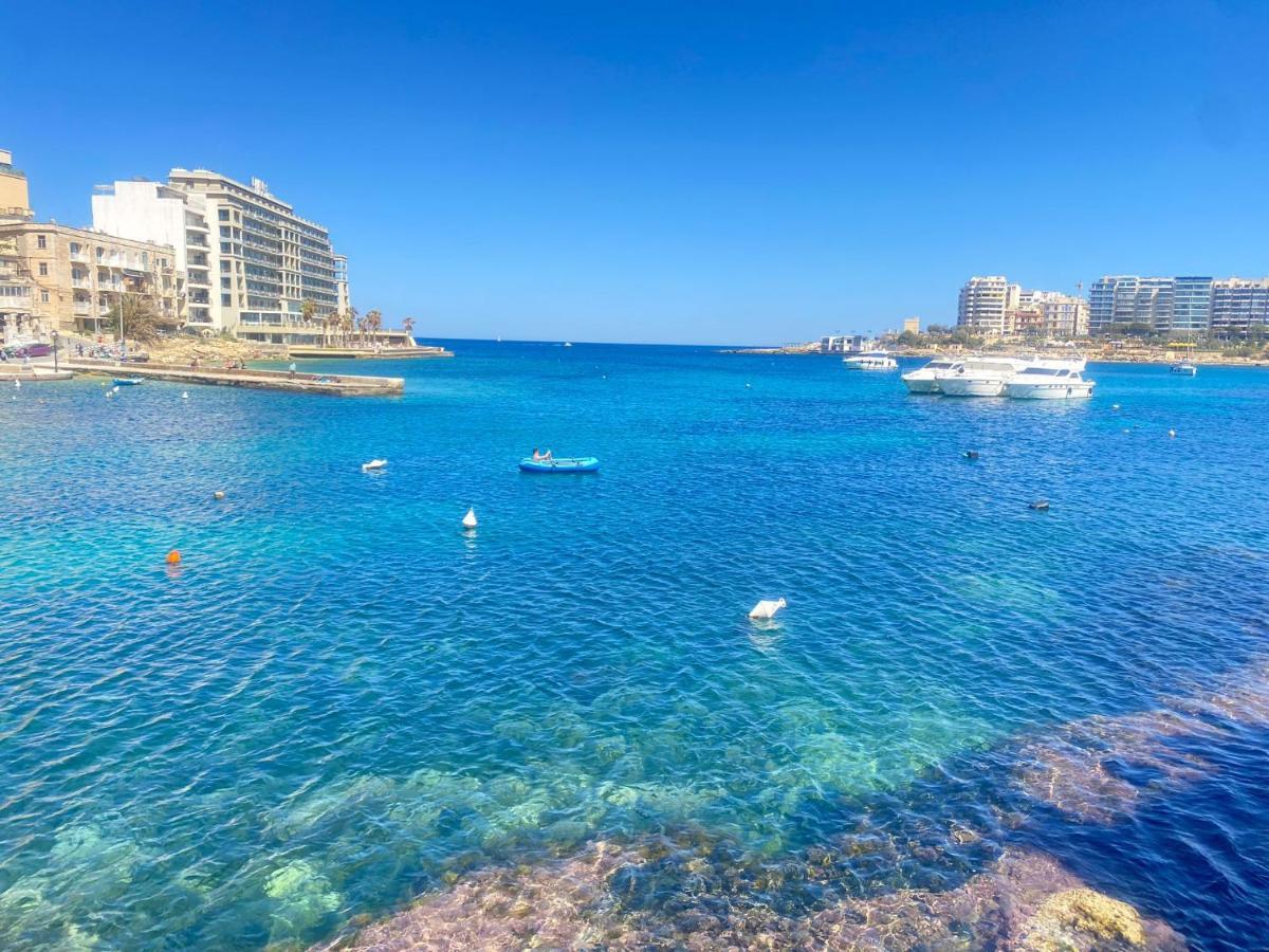 F8 1 Seaview Room, Living And Bathroom Shared , Stjulians Saint Julian's Екстериор снимка