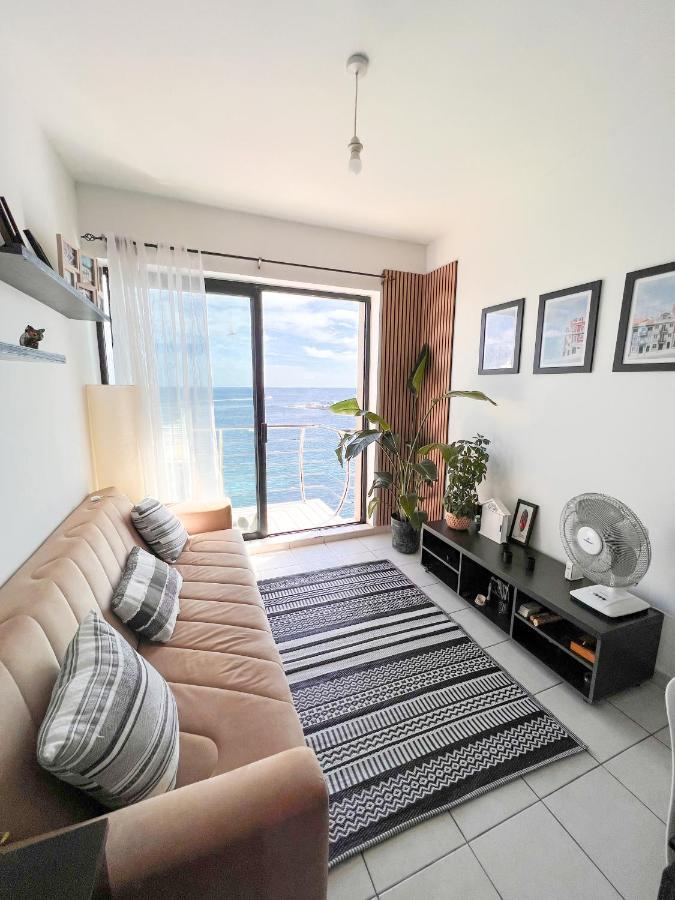 F8 1 Seaview Room, Living And Bathroom Shared , Stjulians Saint Julian's Екстериор снимка